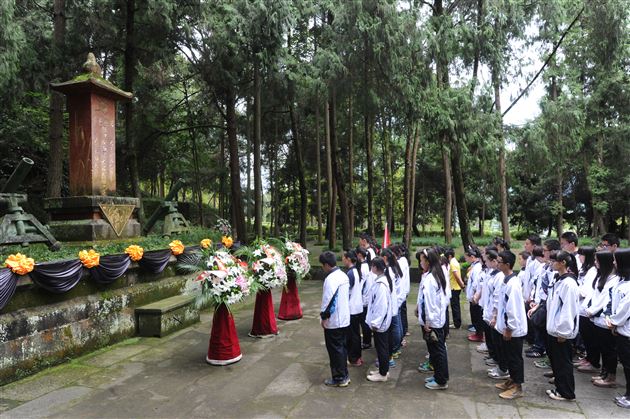重走红军路 磨练意志力——棠外学生国庆前夕走进川陕革命老区