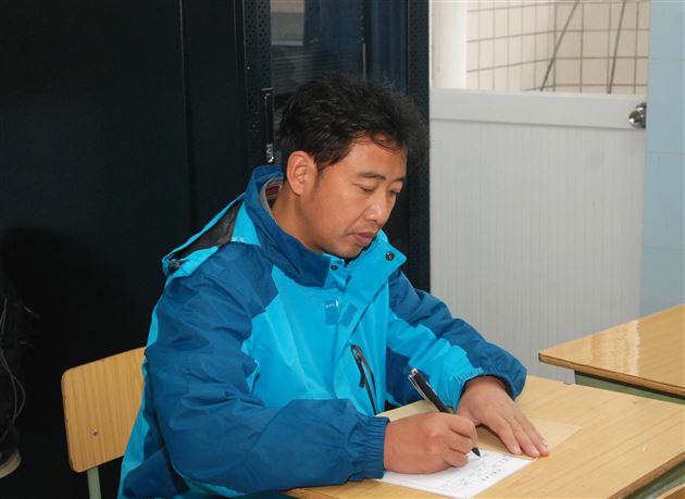 再牵手，共进步——棠外附小与阿坝县城关第一小学开展“手拉手”教学研讨活动