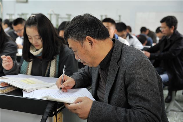 棠外谢兰萍老师献课双流县“课堂观察”研讨活动