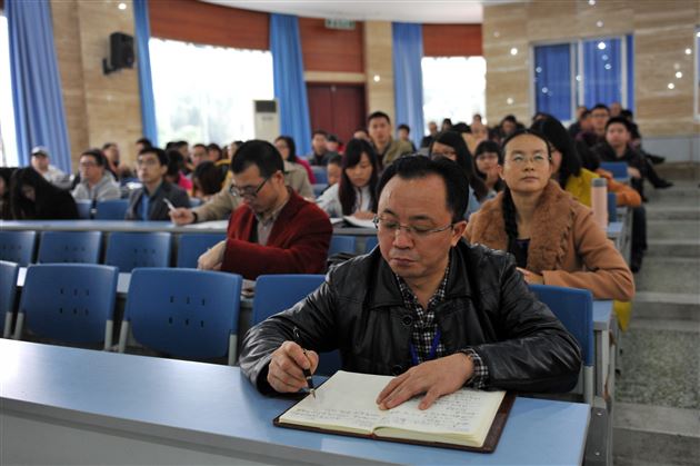 让学生做学习的主人——记棠外高中部深化“3+1”课堂研讨会