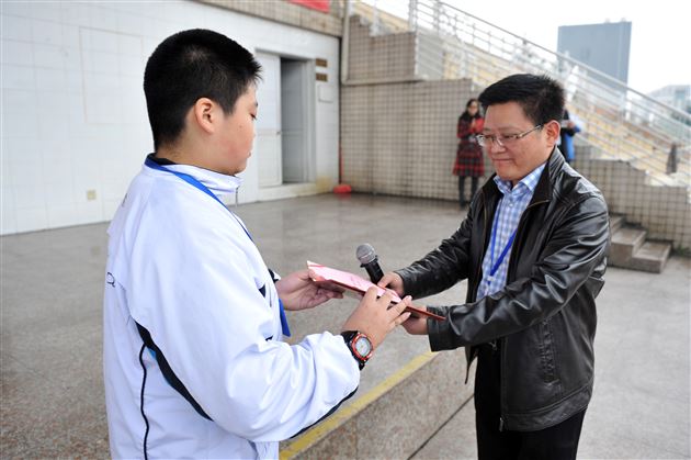 传递你我微力量 成就彼此大梦想——记棠外初中部爱心社“圆梦基金”设立倡议活动