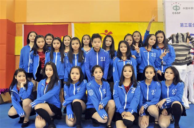 棠外参加“第三届全国中学生健美操、啦啦操锦标赛”获得两项第一