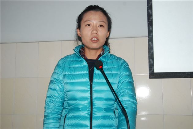 棠外附小举行网球运动讲座