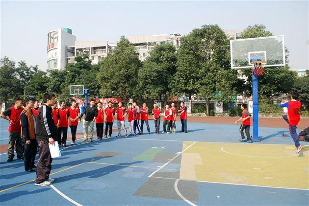 棠外斩获双流县教职工篮球集体项目比赛第一名佳绩