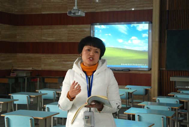 行进中摸索，探究中前行——记棠外附小修身班会研讨活动