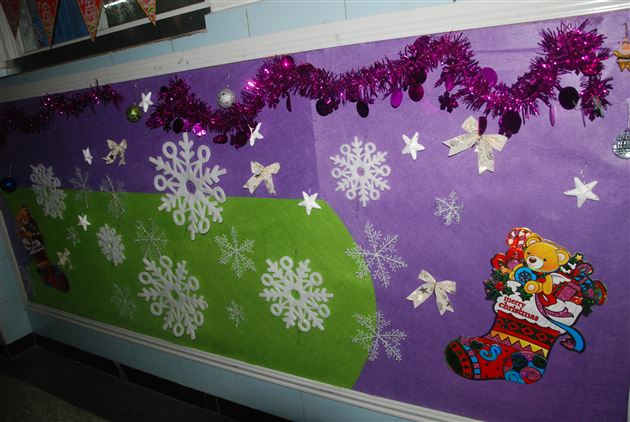 快乐的节日　欢乐的海洋——记棠外附小师生家长欢聚一堂庆“圣诞、元旦”会