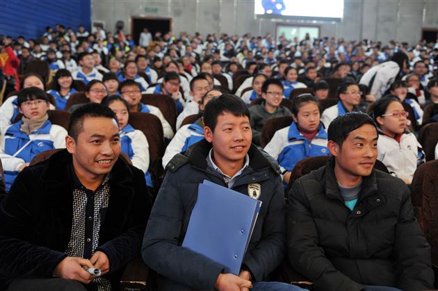 棠外举行首届年级英语拼字大赛