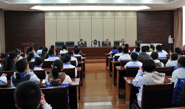 棠外召开初2014级学生会楼层自主管理总结大会