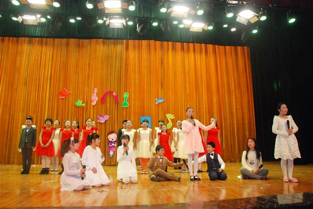 棠外附小小主持汇报演出精彩上演