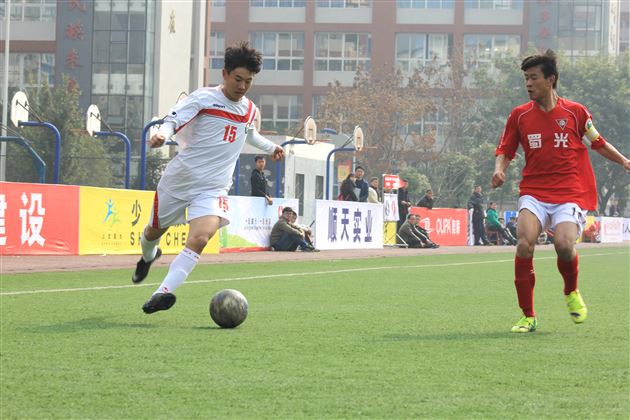 棠外男足参加2015年省中学生比赛荣获冠军
