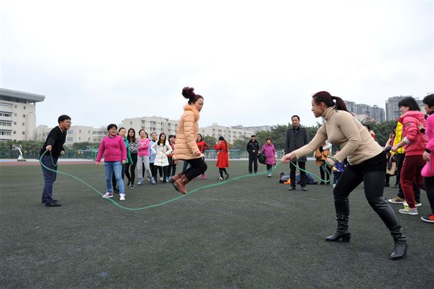 棠外举行庆祝“三八”国际劳动妇女节表彰暨联欢会