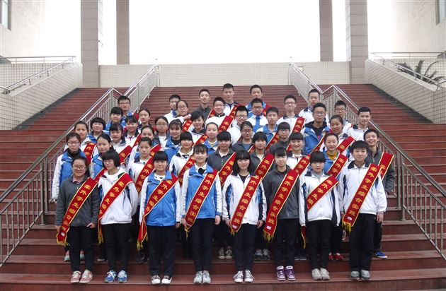 棠外初2013级人文班社会实践活动速描