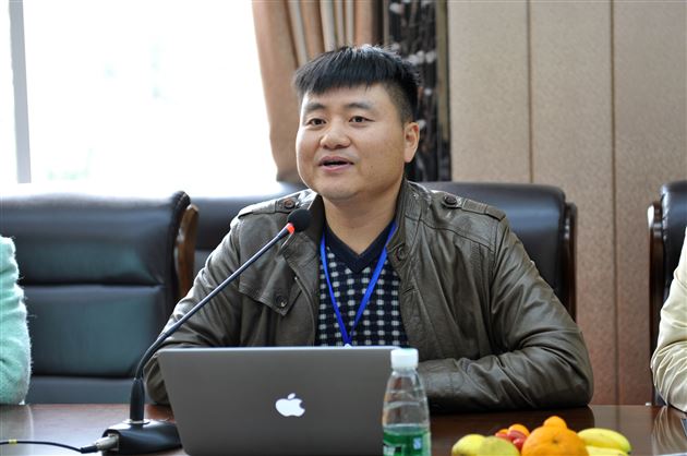 背负期望，坚定前行——记棠外刘勇名师工作室市级课题开题