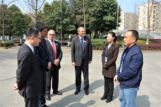 新西兰友好学校校长访问团赴棠外进行教育交流