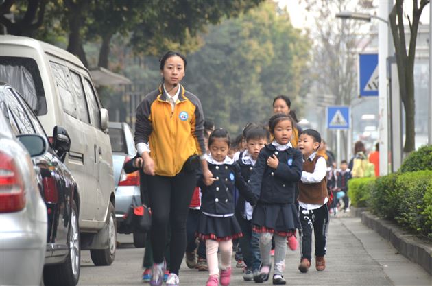 “亲近自然，拥抱春天” ——记棠外实验幼稚园春游活动