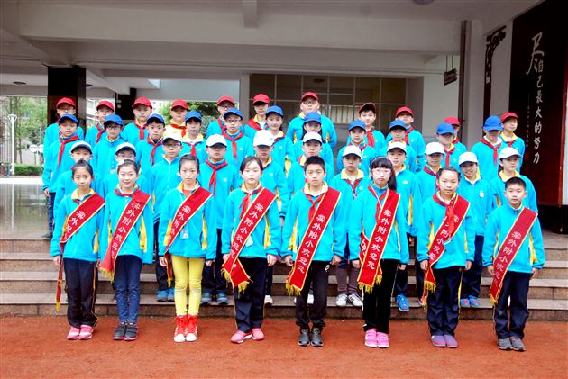 棠外附小值周班级学生参加校内实践活动（二）