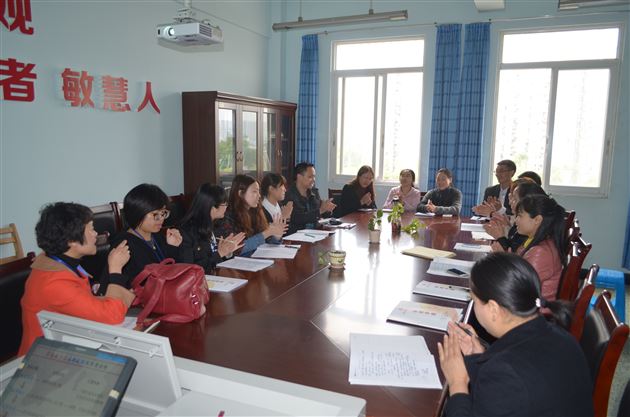 北川八一中学赴棠外学习修身班会课