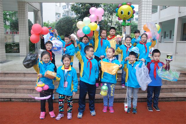 “鸡蛋又撞地球啦”—棠外附小举行科技活动比赛