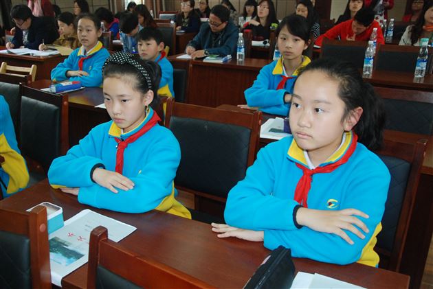 棠外附小成功承办双流县小学五年级语文研讨活动