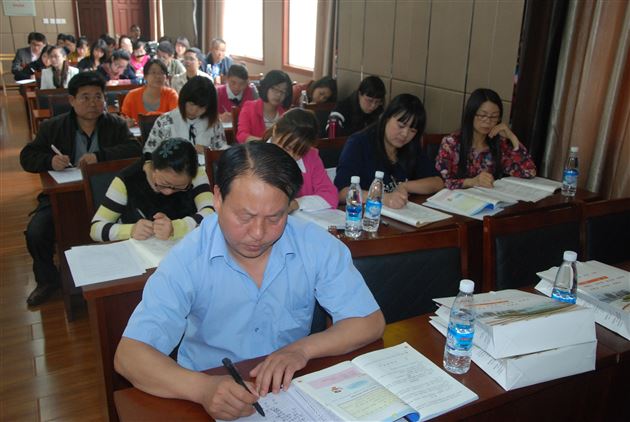 棠外附小成功承办双流县小学五年级语文研讨活动