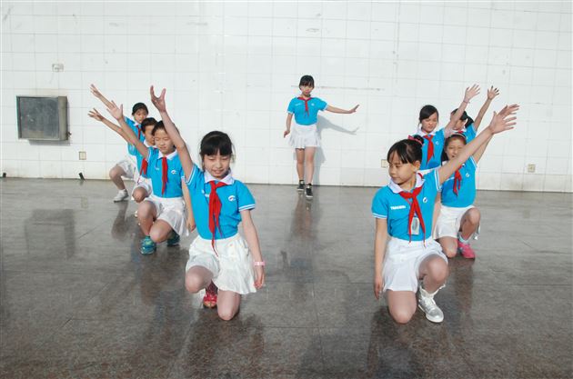 传递友善，收获成长——棠外附小值周班级学生参加校内实践活动（五）