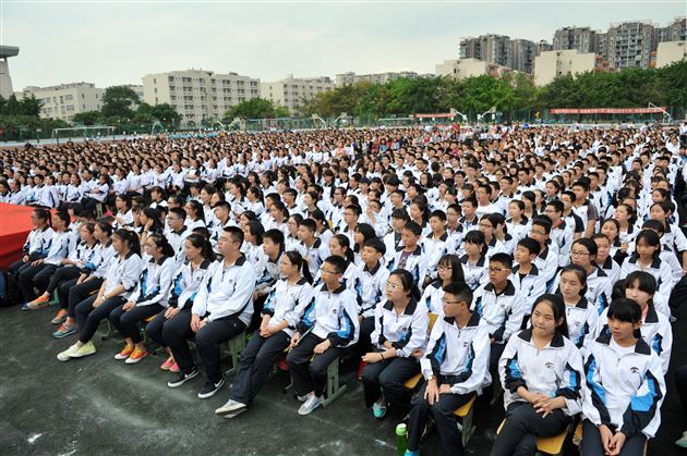 弘扬“友善” 青春梦想从大爱开始</br>——棠外2015年“五四”青年节庆祝暨表彰大会隆重举行