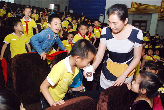 走近咖啡——记棠外附小二年级家长义工课堂