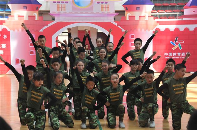 棠外参加“成都市中学生运动会”及“运动成都优秀体育后备人才选拔赛”获冠军