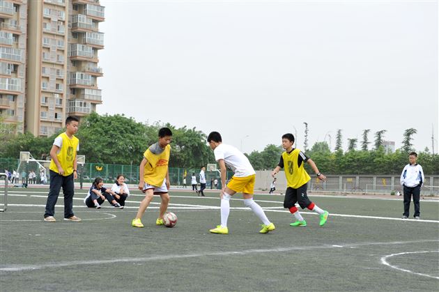 棠外初中部首届校园足球班级联赛圆满落幕