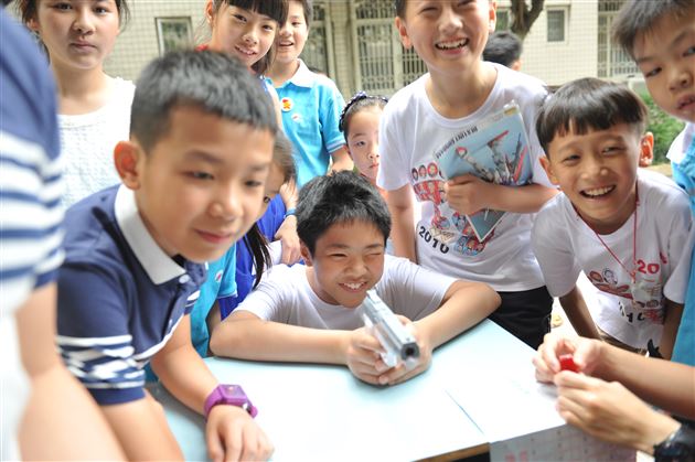 童声飞扬庆六一，缤纷活动展风采