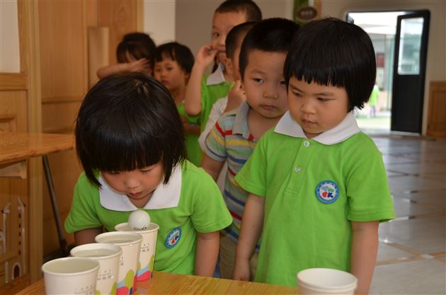 棠外实验幼稚园举行“六一”游园活动