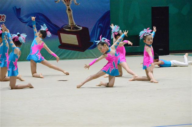 棠外实验幼稚园幼儿亮相成都市幼儿体操锦标赛