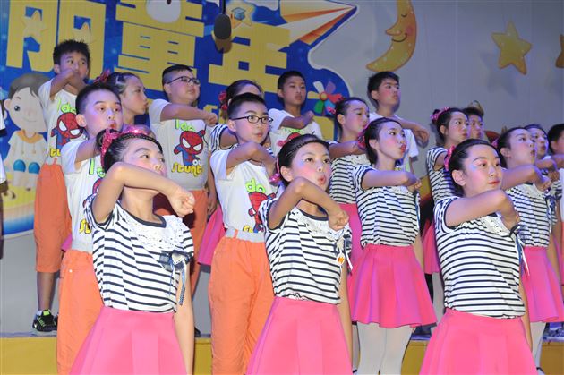 棠外附小举行第十届“快乐六一 童声飞扬”班级歌咏比赛