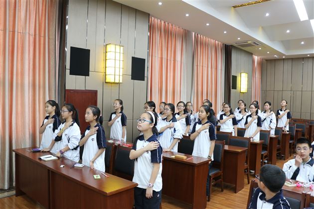 “最美的年华遇到你”——棠外初2014级20班举行青春期性教育