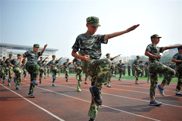 “精神的铸炼，灵魂的升华”——记棠外高2015级新生军训