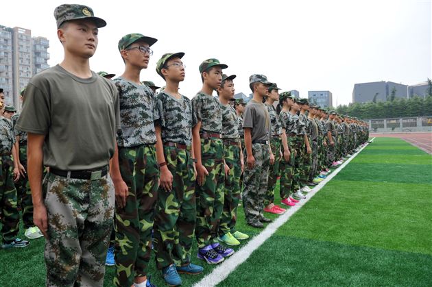 磨意志，锻英才！——记棠外初2015级新生军训