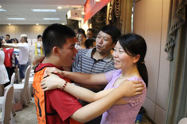 鹤舞鸣空 崇孝尚贤——记棠外亲子体验活动