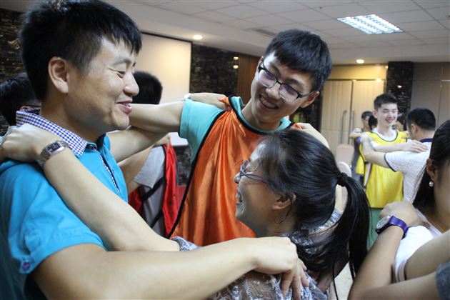 鹤舞鸣空 崇孝尚贤——记棠外亲子体验活动