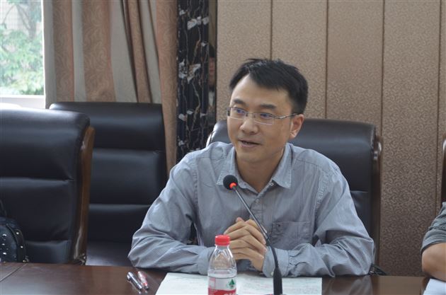 市教科所专家应邀参加棠外初中部数学教研组活动