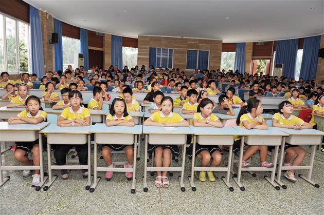爱上阅读增智慧 学生讲师展才华——记棠外附小“学生讲堂”之仁譞文学社活动