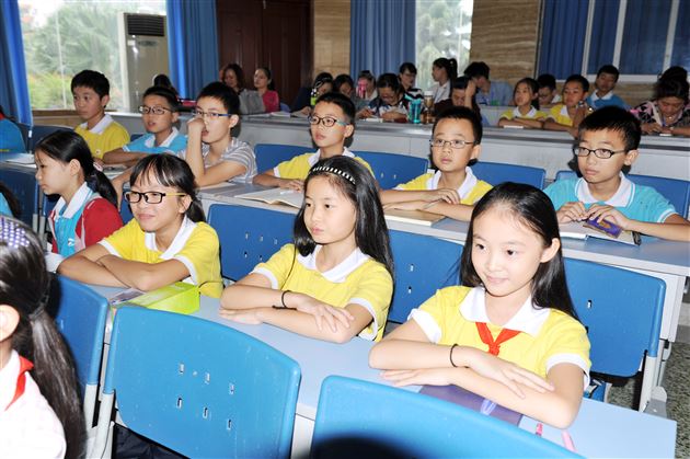 爱上阅读增智慧 学生讲师展才华——记棠外附小“学生讲堂”之仁譞文学社活动