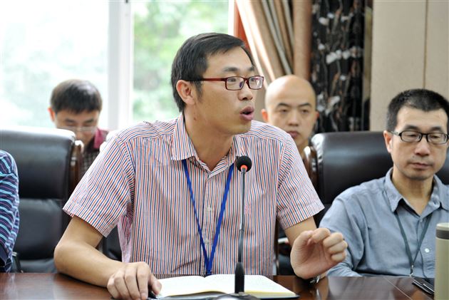 棠外召开高2013级高三毕业班工作会