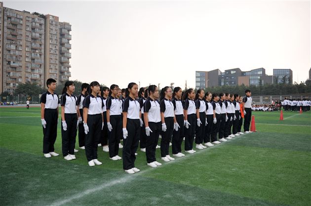 棠外初中部举行第十二届班级队列队形跑操比赛