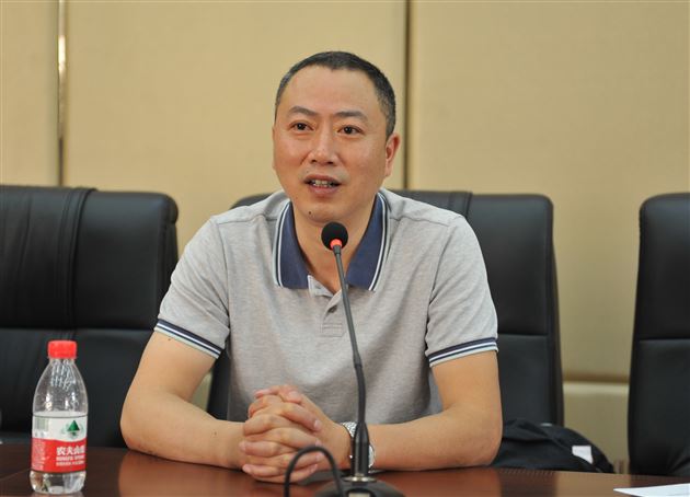 双流县首届啦啦操教练员、裁判员培训班在棠外举办