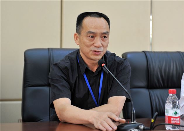 双流县首届啦啦操教练员、裁判员培训班在棠外举办