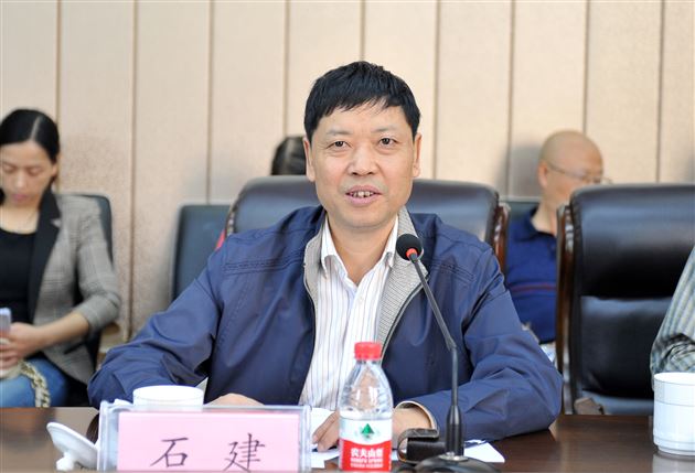 省级重点教育科研资助金项目《通用技术教师专业发展与师资队伍建设实践研究》开题研讨会在棠外举行