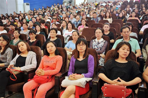 我们与孩子共同成长——棠外附小举行“第12届家长学校开学典礼”暨一年级家长会