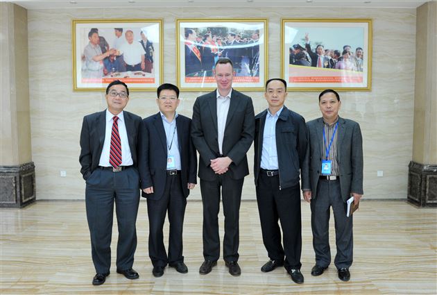 加拿大温莎大学访问团莅临棠外参观交流