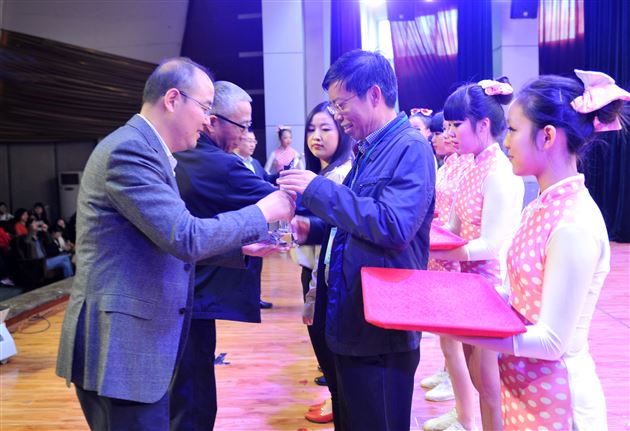 十年磨一剑 扬眉剑出鞘——四川省校园电视十周年系列活动在棠外举办