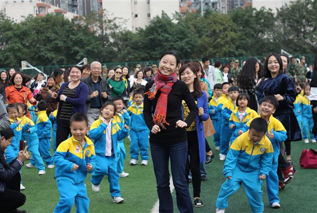 健康伴我行，运动促成长——记棠外实验幼稚园举行“队列队形暨早操展示活动”